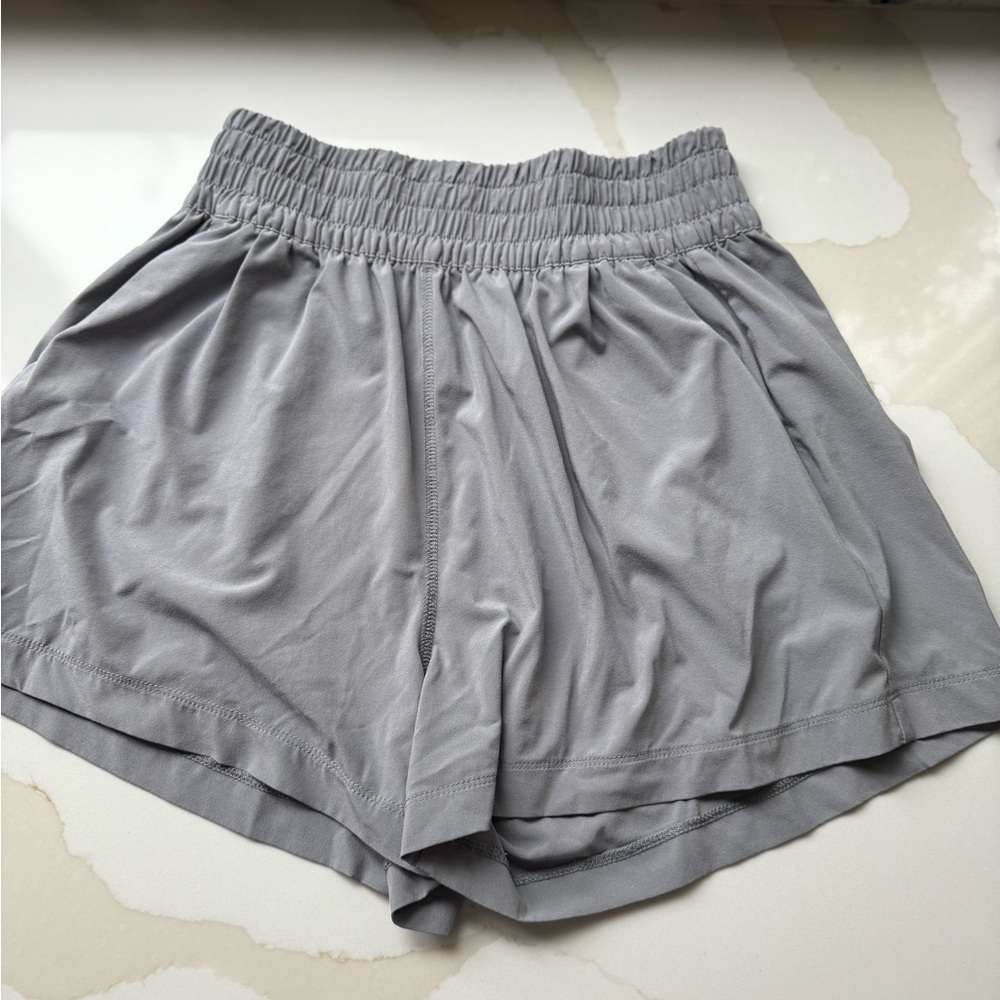 Vuori Gray Athletic Shorts Lightweight Elastic Waist